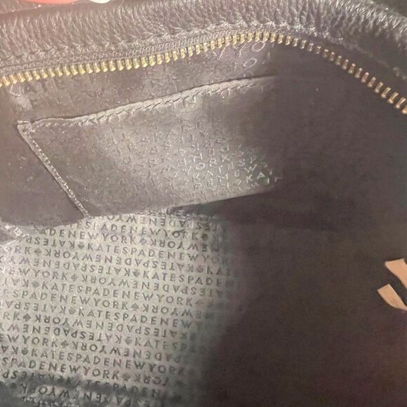 Kate Spade Pebbled Leather Crossbody - GUC - - Picture 7 of 12